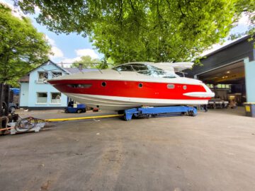 Azimut 43s - Refit einer Motoryacht