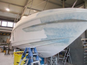 Azimut 43s - Refit einer Motoryacht