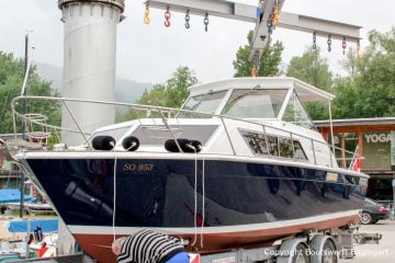 Chris Craft MX 25 Motoryacht am Zielhafen nach durchgeführtem Refit in der Bootswerft Baumgart