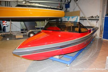 Malibu Skier Euro f3 Motorboot nach durchgeführtem Refit in der Werfthalle der Bootswerft Baumgart in Dortmund